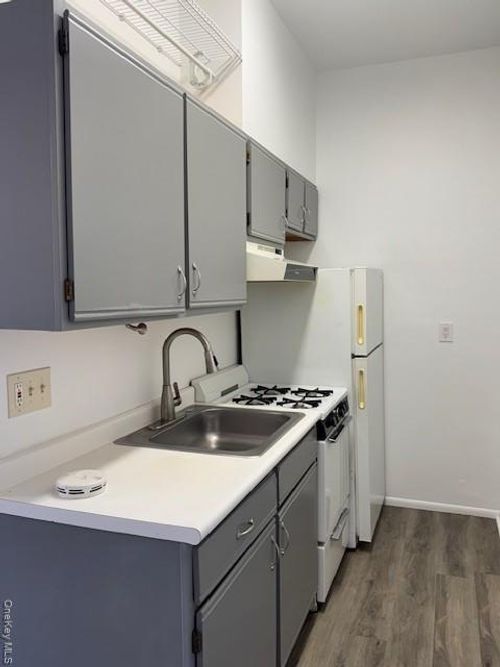 1-2 Church St, Harriman, NY, 10926-3300 | Card Image