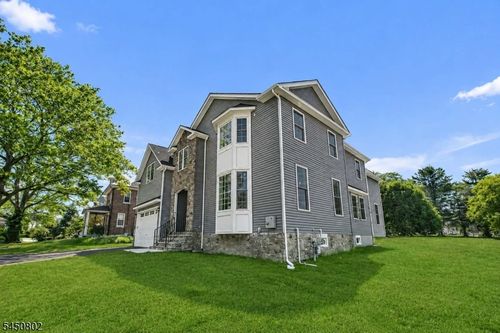 210 Corliss Ave, Phillipsburg, NJ, 08865 | Card Image
