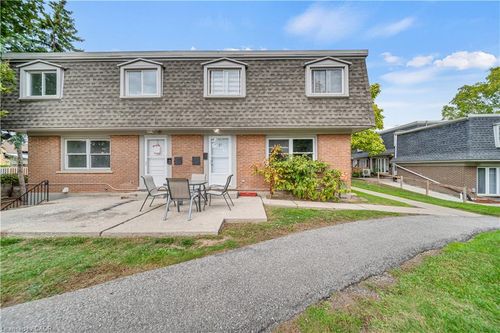 11-78 Borden Pky, Kitchener, ON, N2M3T4 | Card Image