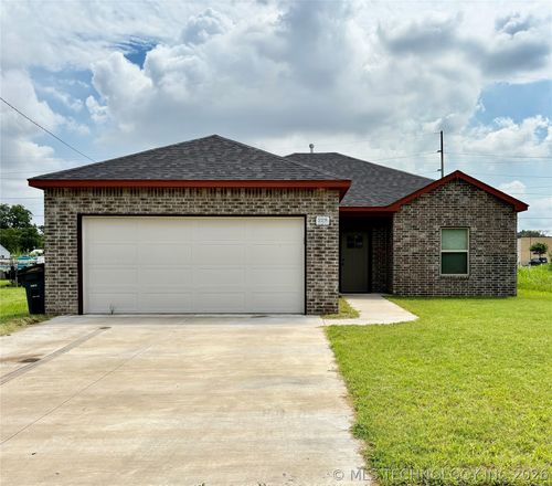 228 E Woodrow St, Tulsa, OK, 74106-3734 | Card Image