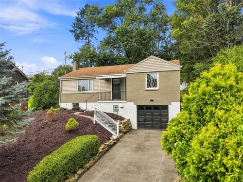 13 Cypress Dr, Carnegie, PA, 15106-1309 | Card Image