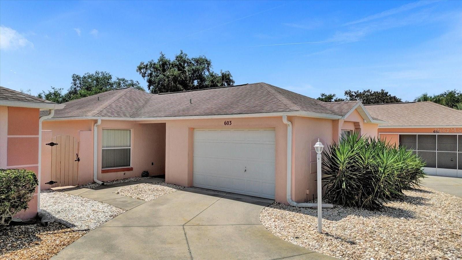Enconto St, Lady Lake, FL 32159