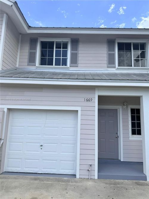 1669-1669 Se 9th Ter, Homestead, FL, 33034-3567 | Card Image