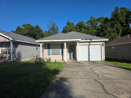 7870 Heirloom Dr, Pensacola, FL, 32514-1924 | Card Image