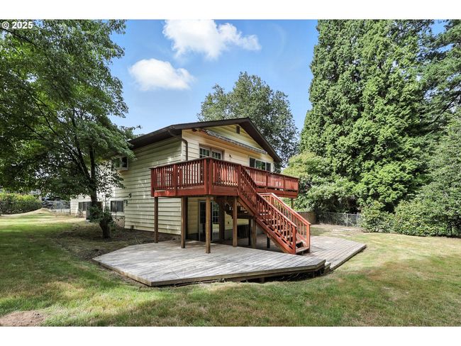 1425 Se 9 Th St, House other with 6 bedrooms, 3 bathrooms and null parking in Gresham OR | Image 34