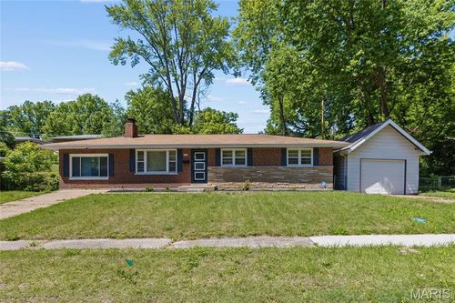931 Thatcher Ave, Ferguson, MO, 63135-1732 | Card Image