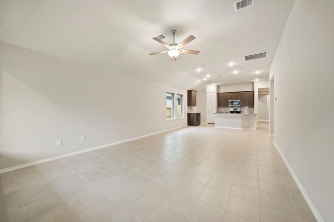 28815 Bobcat Run Dr, House other with 4 bedrooms, 2 bathrooms and 2 parking in New Caney TX | Image 11