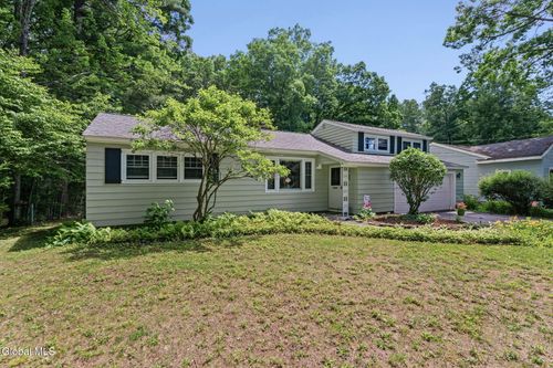 24 Ellen Ln, Glenville, NY, 12302-5306 | Card Image