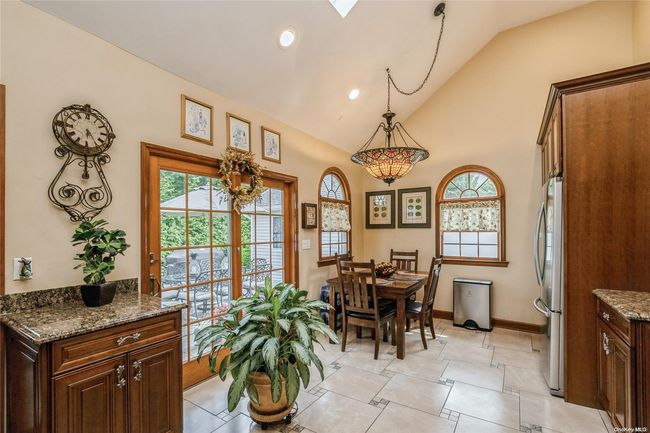821 Peconic St, House other with 3 bedrooms, 2 bathrooms and null parking in Ronkonkoma NY | Image 12