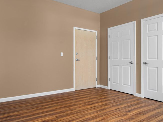 UNIT-104 - 301 N Lake St, Condo with 2 bedrooms, 2 bathrooms and null parking in Cadillac MI | Image 5