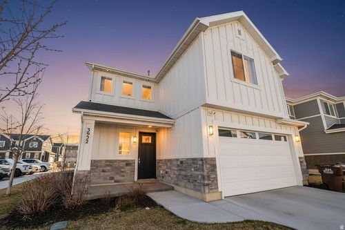 3922 S 2950 W, West Haven, UT, 84401-2069 | Card Image