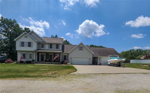 110 W Adams Street, McDonald, OH, 44437 | Card Image