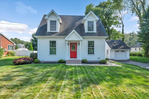 135 West St, Cromwell, CT, 06416-2422 | Card Image