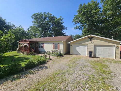 9364 Sioux Trl, Williamsburg, MO, 63388-1904 | Card Image