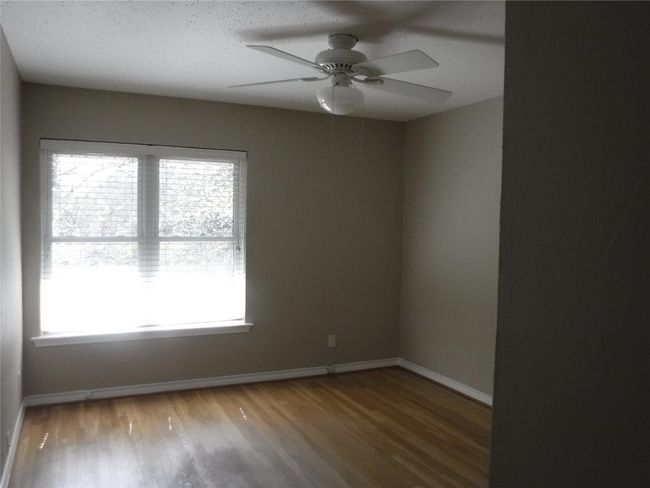 10921 Sinclair Ave, House other with 3 bedrooms, 2 bathrooms and null parking in Dallas TX | Image 11
