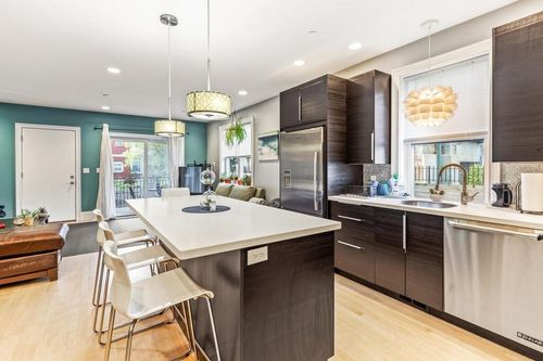 1-235 Dorchester St, Boston, MA, 02127-6607 | Card Image