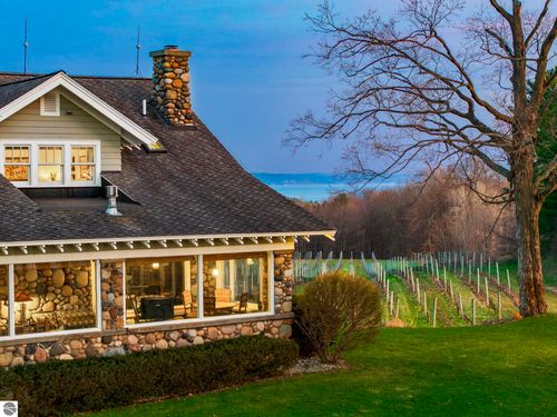 2770 Nelson Road, Traverse City, MI, 49686 | Card Image