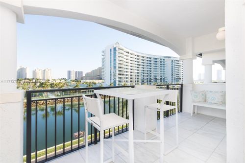 apt-14404-3215 Ne 184th St, Aventura, FL, 33160-4996 | Card Image