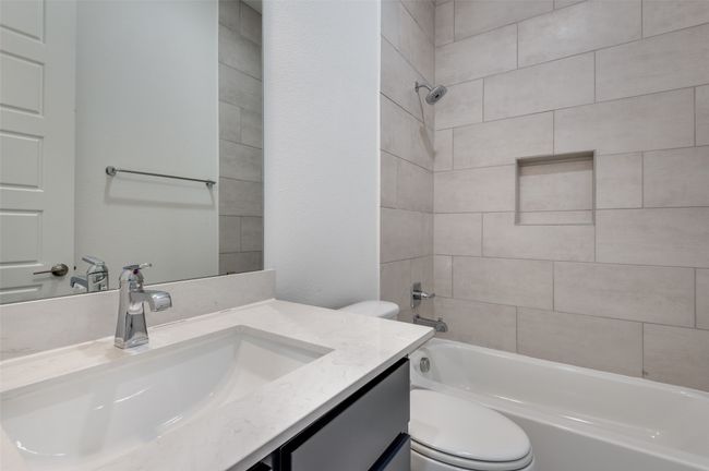 Bathroom | Image 9