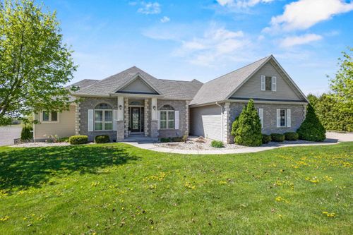 N1657 Carlin Rd, Fort Atkinson, WI, 53538-9328 | Card Image