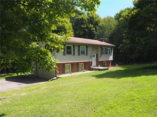 3008 Oneida Valley Rd, Hilliards, PA, 16040-1522 | Card Image