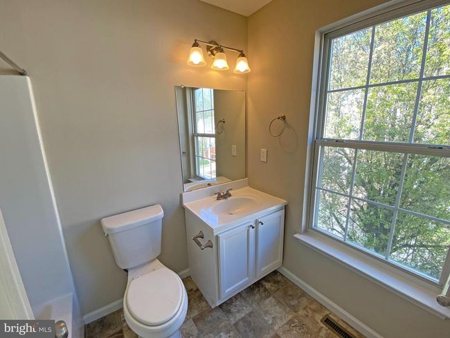 16 Thomas Ln N, Townhouse with 2 bedrooms, 3 bathrooms and null parking in Newark DE | Image 17