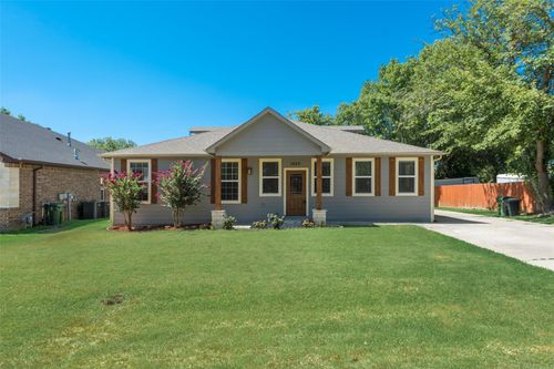 1555 S Gravel Cir, Grapevine, TX, 76092-3209 | Card Image