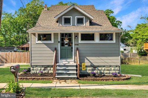 1856 Bellevue Ave, WOODBURY, NJ, 08096-3831 | Card Image
