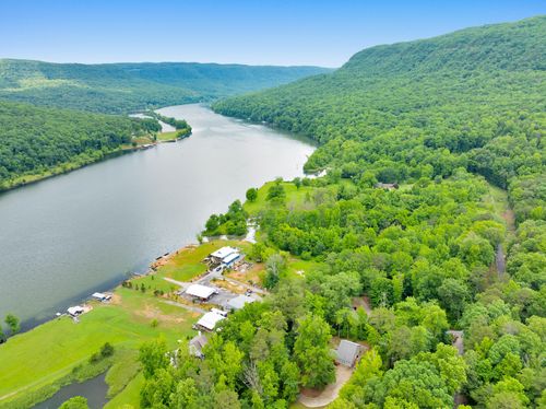 13442 Mullins Cove Rd, Whitwell, TN, 37397-7135 | Card Image