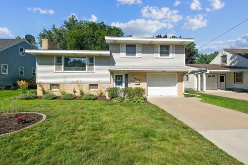 433 3rd Ave Ne, Osseo, MN, 55369-1112 | Card Image