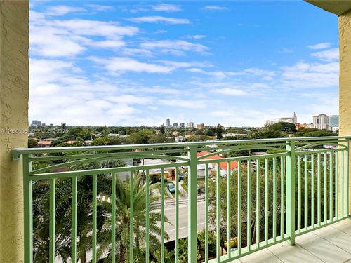 apt-711-3500 Coral Way, Miami, FL, 33145-3065 | Card Image