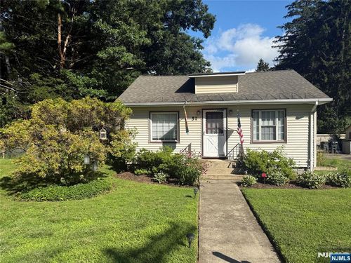 51 Lakeview Ave, Ringwood, NJ, 07456-2157 | Card Image