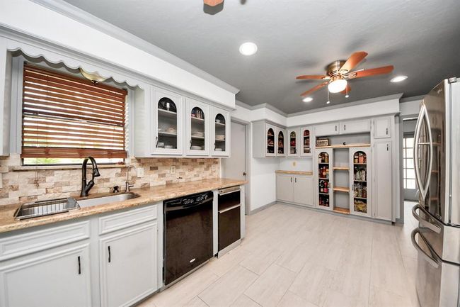 2514 Loganberry Circle, House other with 3 bedrooms, 2 bathrooms and 3 parking in Seabrook TX | Image 19