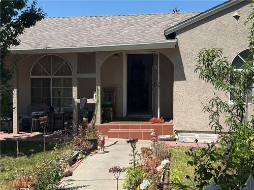 1110 S Towner St, Santa Ana, CA, 92707-1120 | Card Image