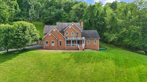 588 Marion Ave, Tazewell, VA, 24651-1512 | Card Image