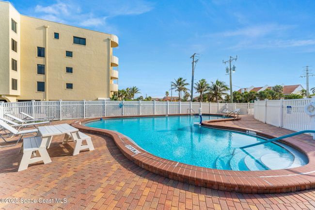 Ocean front Pool | Image 36
