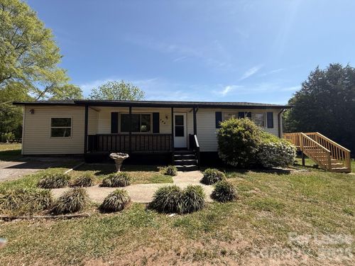 742 Central Drive Nw, Concord, NC, 28027 | Card Image