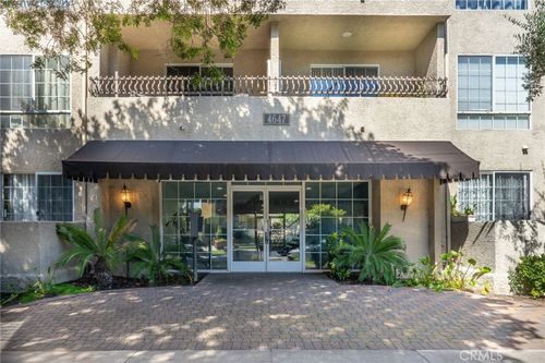 4647 Willis Ave, Sherman Oaks, CA, 91403-2677 | Card Image