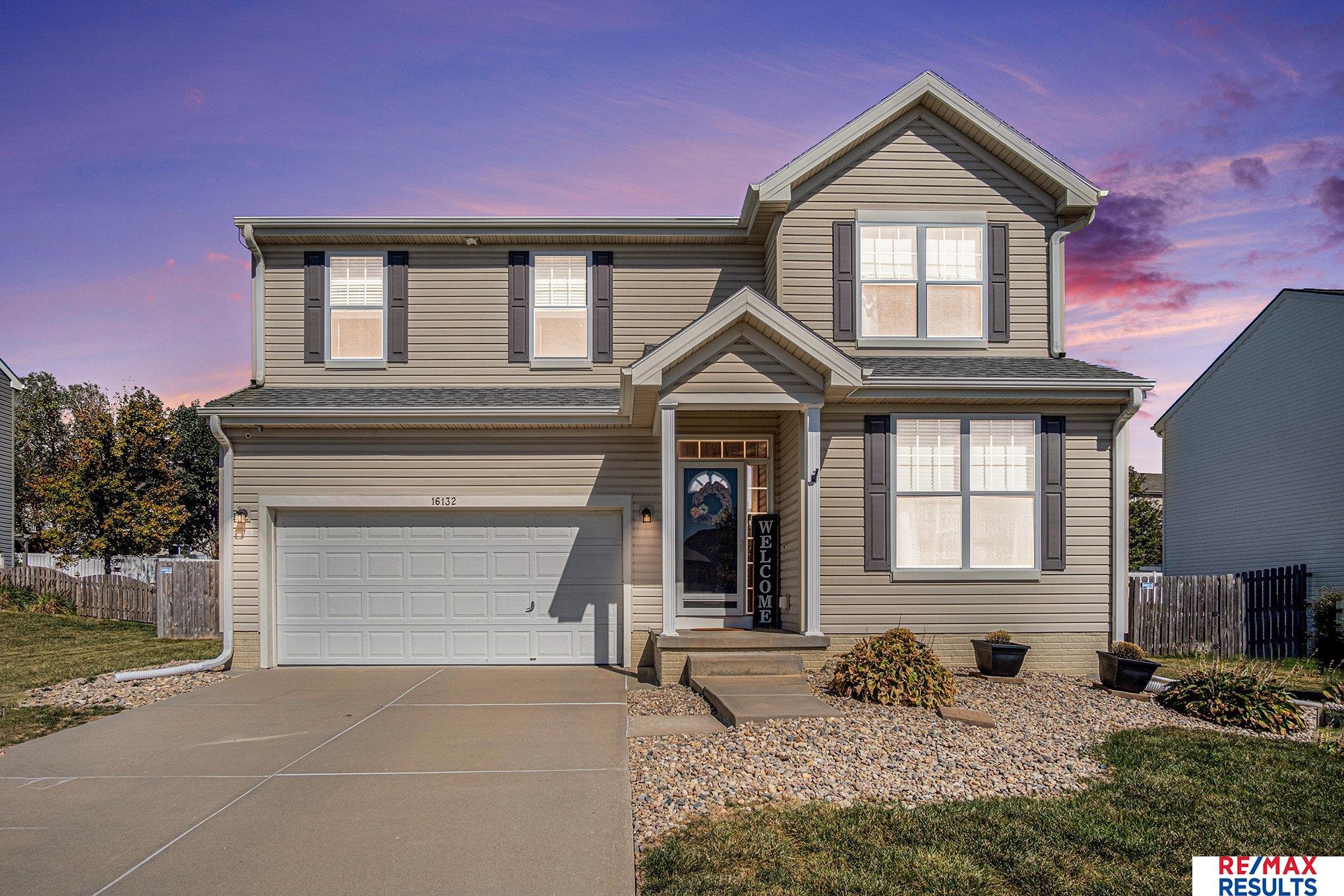 Cary St, Omaha, NE 68136