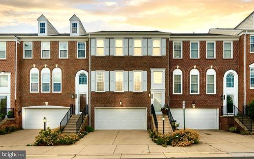 8257 Purple Lilac Ct, LORTON, VA, 22079-5641 | Card Image
