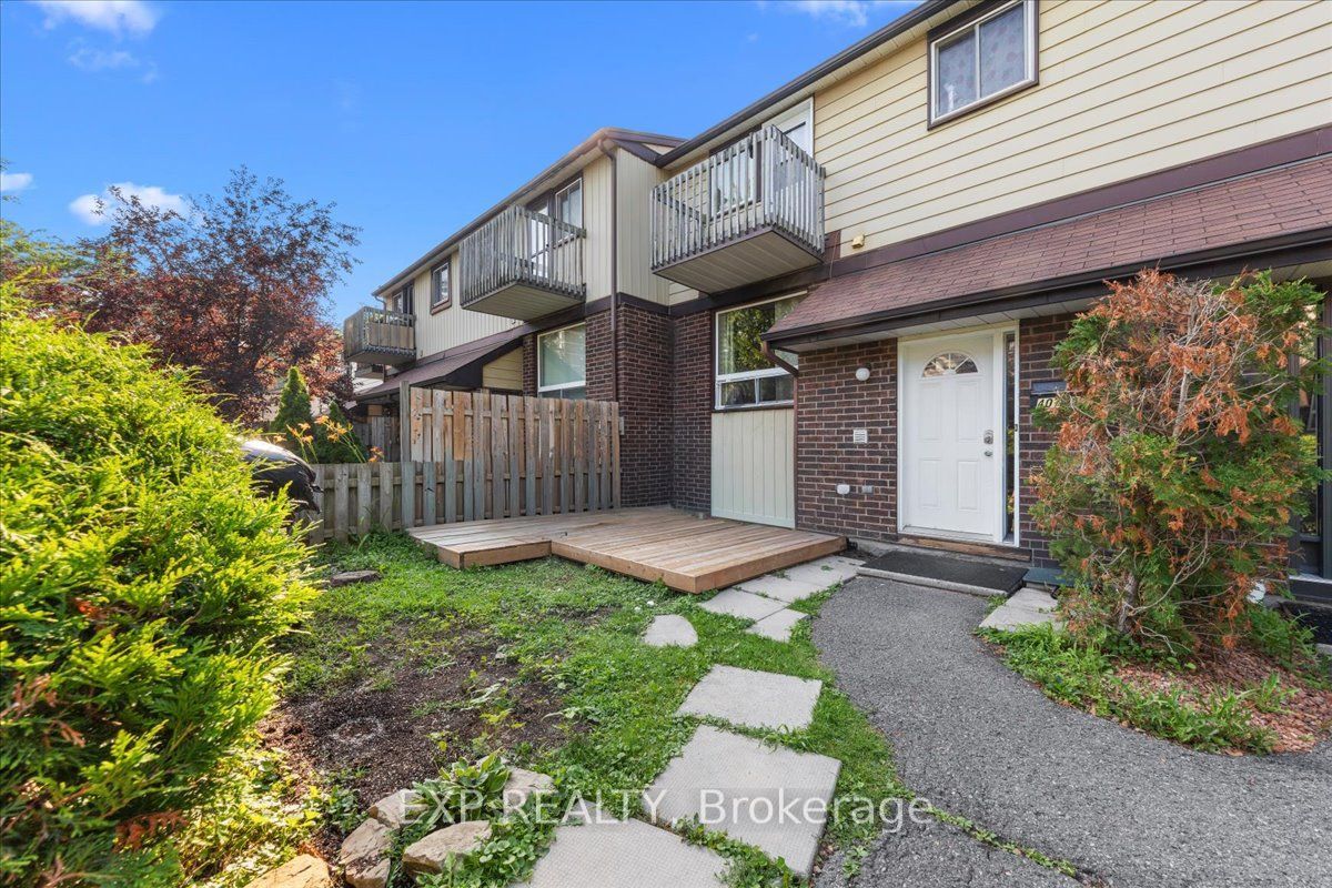 Residential in Manor Park - Cardinal Glen and Area