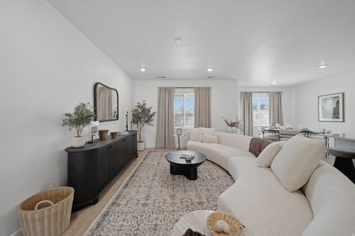 3158-1727 S Viewcrest Dr, Washington, UT, 84780-3947 | Card Image