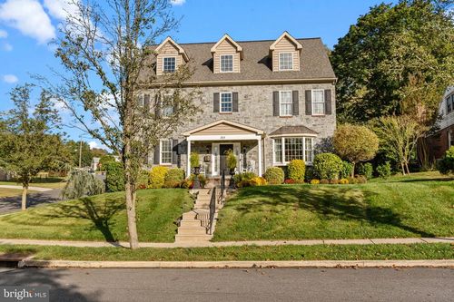 201 Golf Hills Rd, HAVERTOWN, PA, 19083-1025 | Card Image