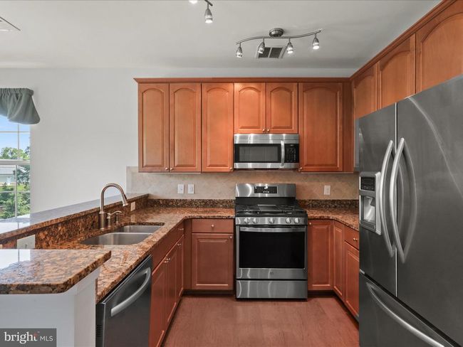 UNIT-407 - 9204 Charleston Dr, Condo with 3 bedrooms, 2 bathrooms and null parking in MANASSAS VA | Image 14