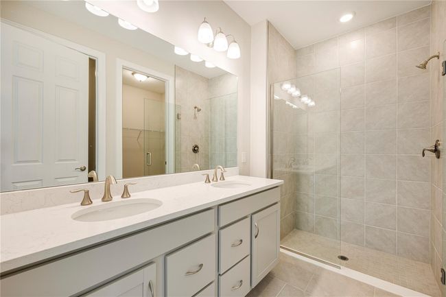 376 Ibiza Loop, House other with 2 bedrooms, 2 bathrooms and null parking in VENICE FL | Image 21