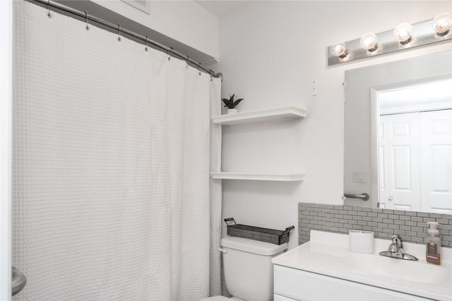 APT-220 - 4902 University Ave, Condo with 2 bedrooms, 2 bathrooms and null parking in Des Moines IA | Image 10