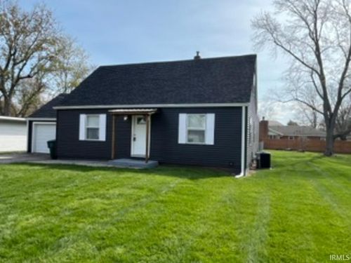 900 N Clarkdale Dr, Muncie, IN, 47304-3151 | Card Image