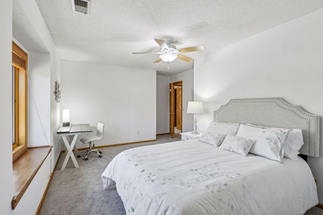 5929 Oxford St N, House other with 4 bedrooms, 4 bathrooms and null parking in Shoreview MN | Image 31