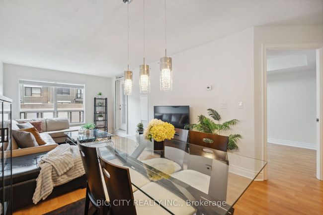 208 - 51 Saddlecreek Dr, Condo with 2 bedrooms, 1 bathrooms and 1 parking in Thornhill ON | Image 11