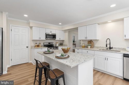 3234 Riverview Dr, TRIANGLE, VA, 22172-1423 | Card Image